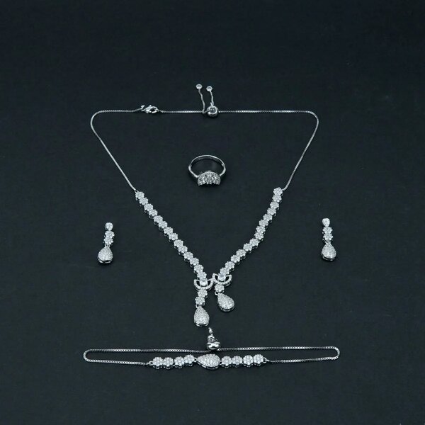 Women Necklace Jewelry 4 Pcs - 004804j