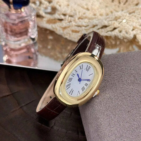 Shein - 1pc Women's PU Leather Strap, Bathtub Shaped Alloy Case, Roman Numeral Dial, Classic Retro Quartz Watch