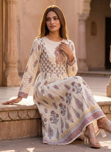 Mauve Blossom - NV32D05