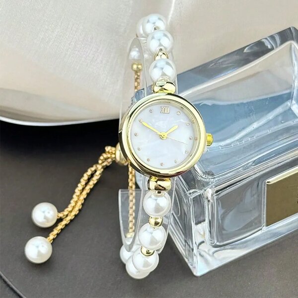 Shein - 1pc Women's Retractable Pearl Strap Chic Compact Circular Case Fashion Alloy Bracelet Watch - Gold