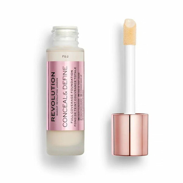 Makeup Revolution Conceal & Define Foundation F0.2