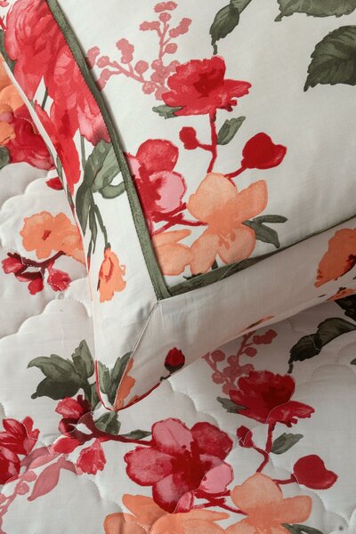 Water Blossom T-200 Bed Throw