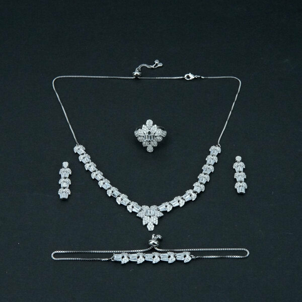 Women Necklace Jewelry 4 Pcs - 004811j