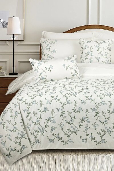 White T-400 Embroidered Quilt Cover set 26