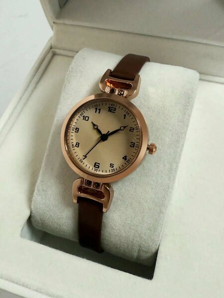 Shein - 1pc Vintage Watch For Women, Student Fashion Lightweight Luxury English Style Small Dial Quartz Watch