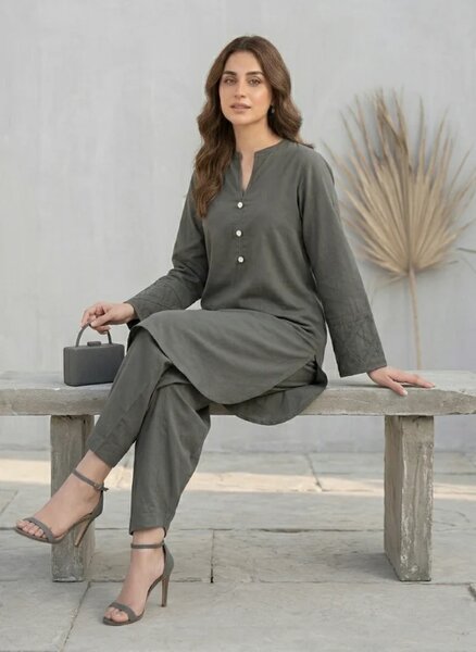 Olive Slate - NV27D02