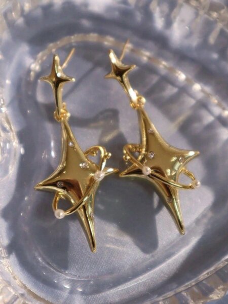 Shein - 1 Pair Fashion Luxury Star Shaped Drop Earrings