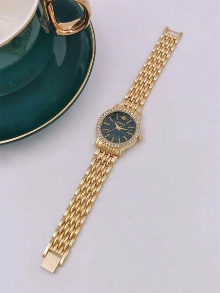 Shein - Starry Sky Dial Quartz Watch Decorated With Rhinestones