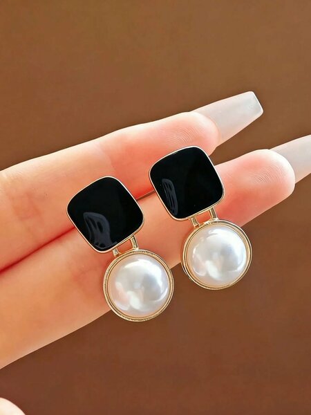 Shein - 5pcs/Set Fashionable Casual French Elegant Asymmetrical Geometric Black Drip Glaze Heart & Faux Pearl Earrings, Chic Minimalist Design, High-End Earring Set Suitable For Women's Daily And Holiday Wear