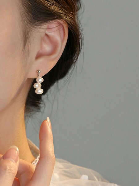 Shein Exclusive - 1 Pair Of Retro Elegant Niche High-End Temperament Minimalist Style Light Luxury Unique Personality Sweet S925 Sterling Silver Pearl Earrings For Women To Give As A Birthday And Valentine's Day Gift To Their Best Friend Girlfriend