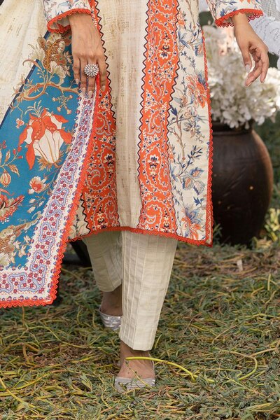 3 Piece Printed Khaddar Suit