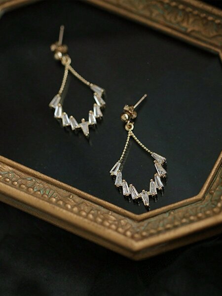 Shein Exclusive - A pair of Sterling S925 Silver Vintage Simple Elegant Sparking Zirconia Hollow Plated with 14K Gold Fine Ear Studs