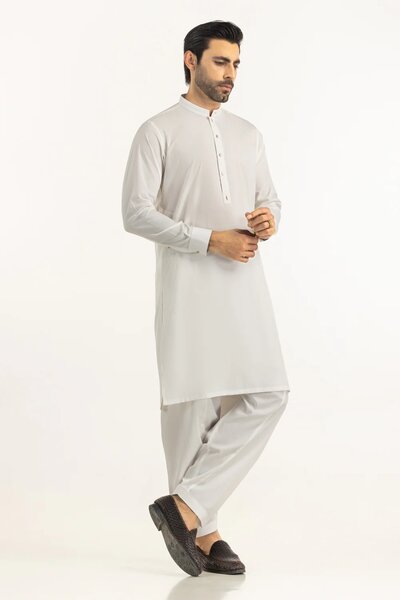 Regular Fit Styling Suits