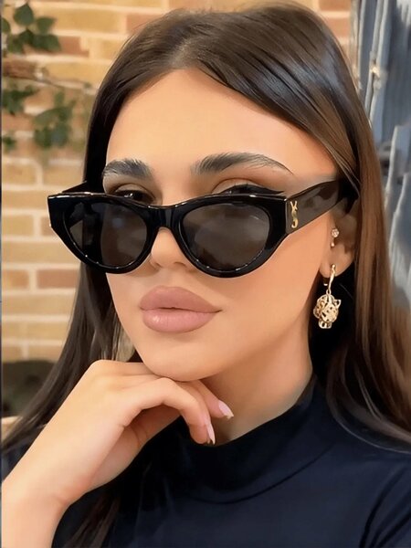 Shein - 1 Pair Small Frame Oval Cat Eye Fashion Glasses