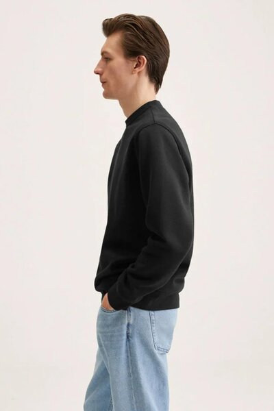 Arrow Men's Solid Fleece Sweat Shirt