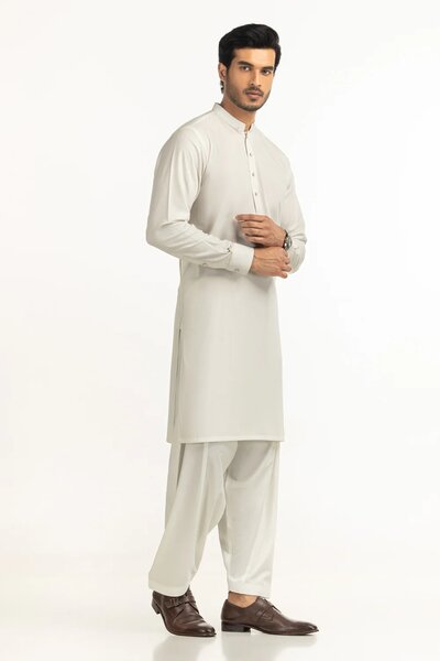 Regular Fit Styling Suits