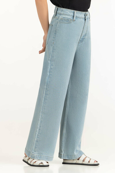 Wide Leg Fit Jeans
