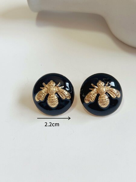 Shein - Bee Decor Round Stud Earrings