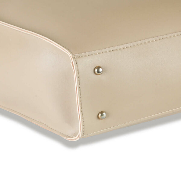 Claire Beige