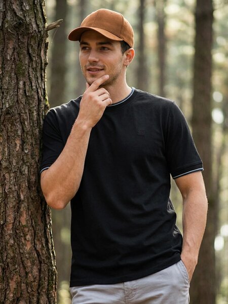 Black Basic T-Shirt (TEE-506)