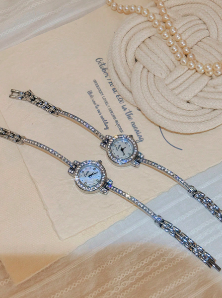Shein - 1pc New Fashionable Women's Quartz Watch