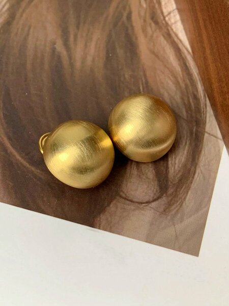 Shein - 1pair French Vintage Frosted Ball Stud Earrings, Women's Niche Design High-end Earrings