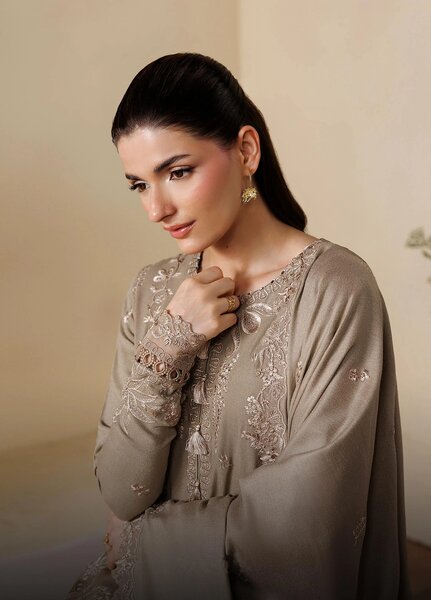 Exclusice by Daria Unstitched Embroidered Leather Peach 3 Piece Suit DN26UEL DA-195 - Winter Collection