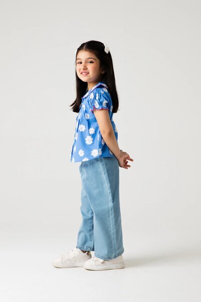 Daisy Collared Cotton Top