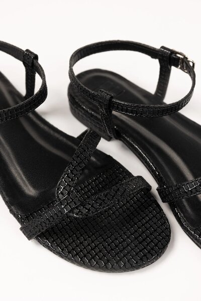 Sandal
