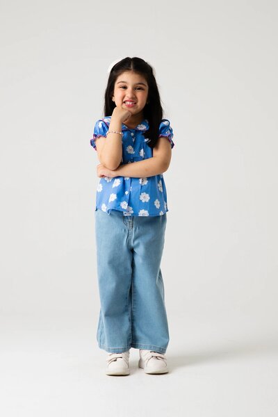 Daisy Collared Cotton Top