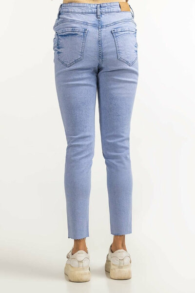 Light Blue Basic Jeans