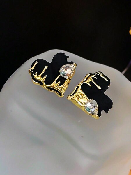 Shein - Rhinestone Decor Heart Stud Earrings