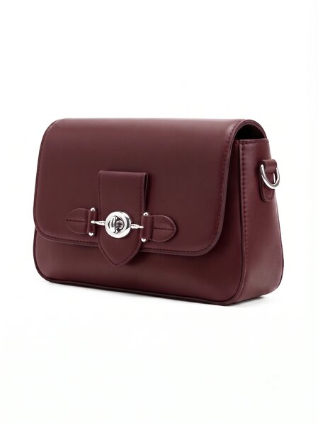 Nyra Maroon