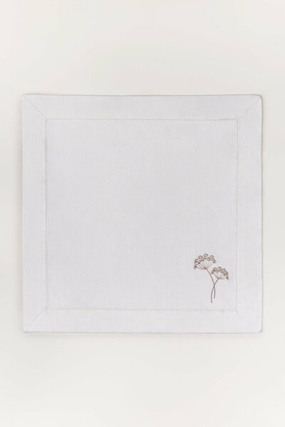 Cloud 2 Pcs Embroidered Napkin Set