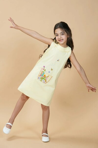 Honeycomb | Pure cotton dress with hand-embroidered floral pocket