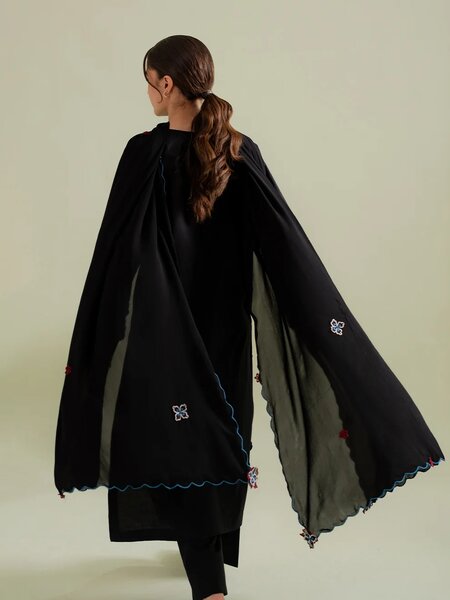 Ember-3Pcs Embroidered Set