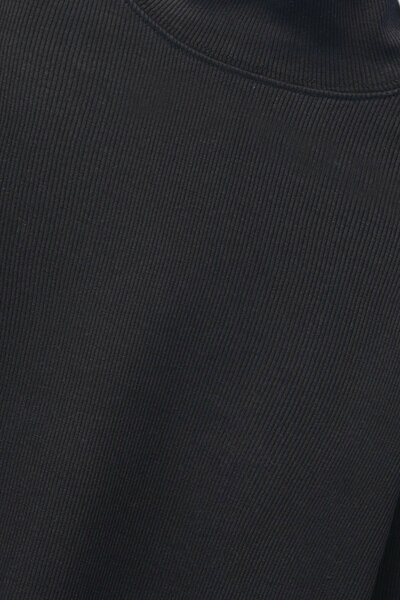 Classic Black High Neck