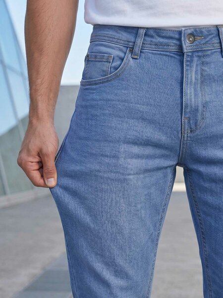 Ice Blue Straight Fit Jeans 56