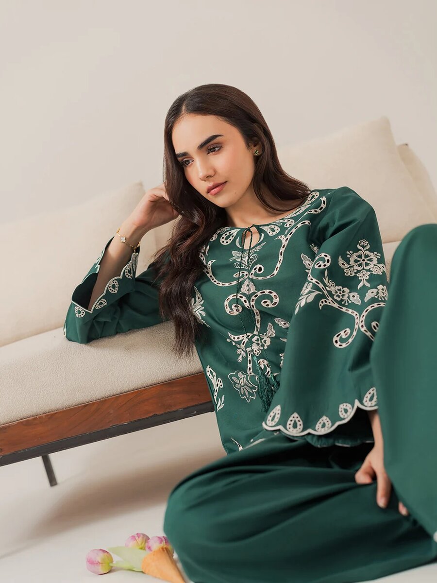 Nostalgia - 3 Pcs Embroidered Set