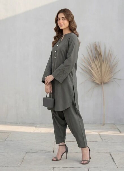 Olive Slate - NV27D02