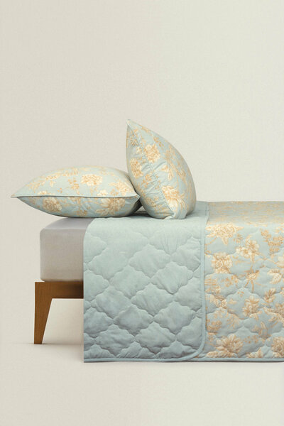 Serene Sky Bed Throw