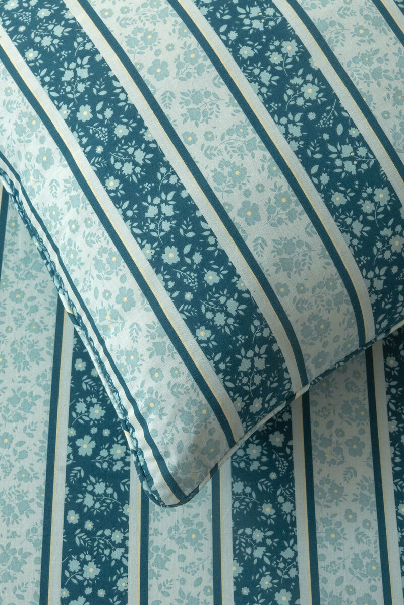 Blue Patch Bed Sheet Set