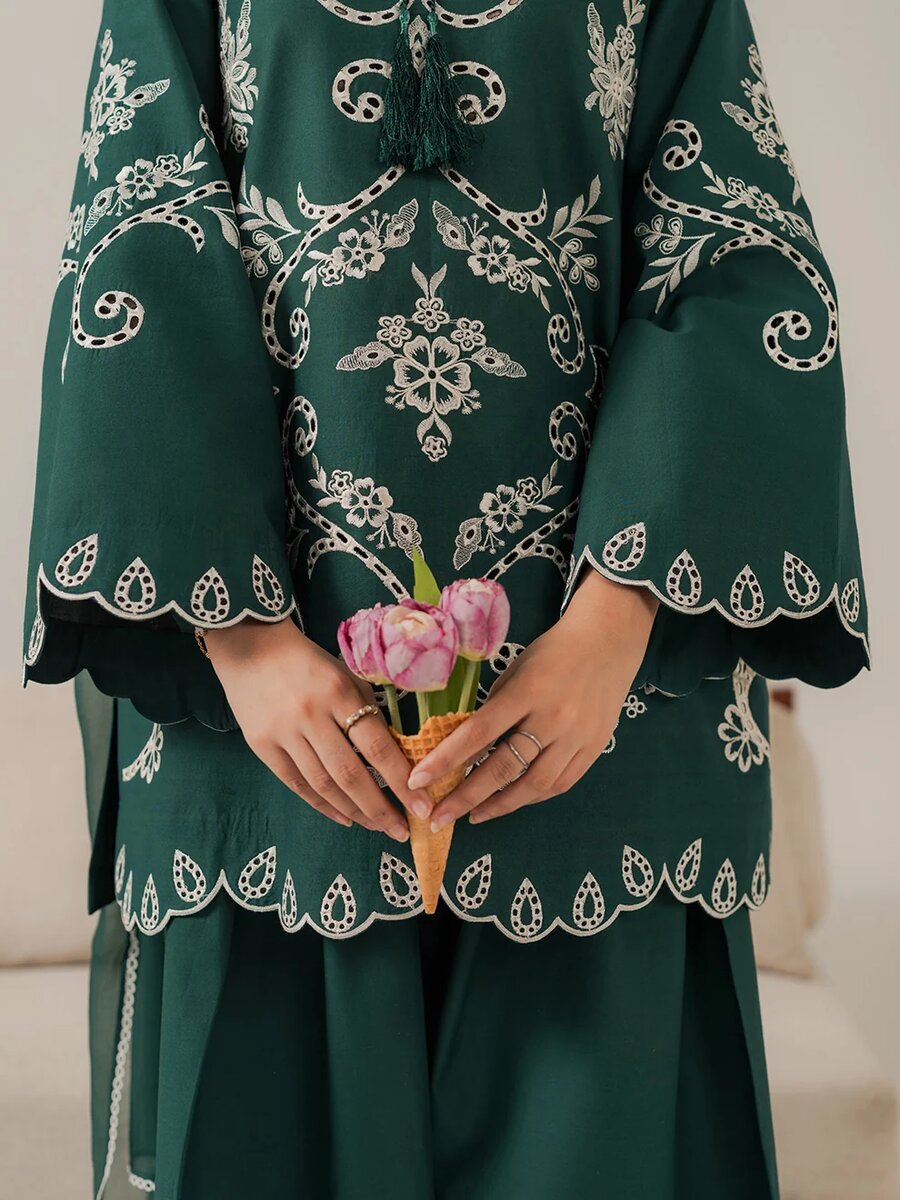 Nostalgia - 3 Pcs Embroidered Set