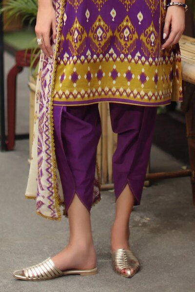 3 Piece Printed Lawn Suit with Printed Chiffon Dupatta