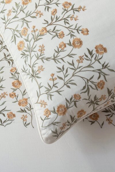 Ditsy Flora Embroidered Quilt Cover Set