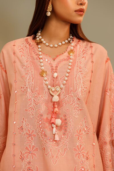 Unstitched Embroidered 3 Piece Muzlin Suit
