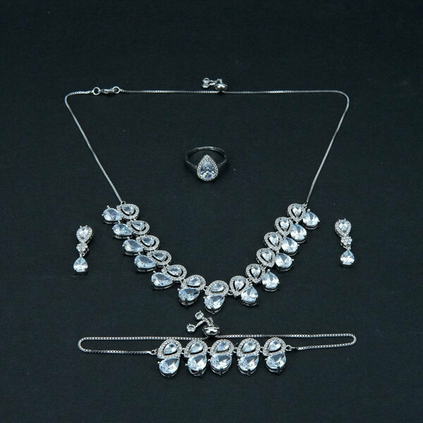 Women Necklace Jewelry 4 Pcs - 004807j