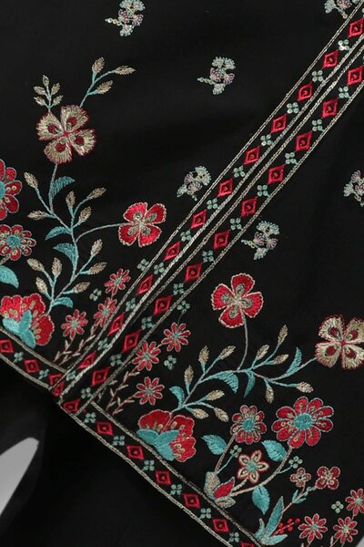 Black Embroidered Festive Kurta Set