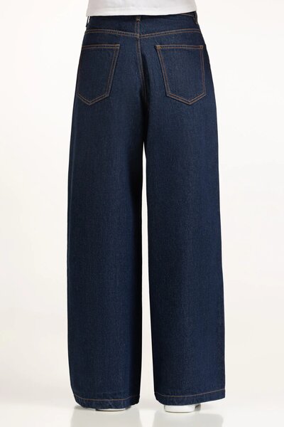 Wide Leg Fit Jeans