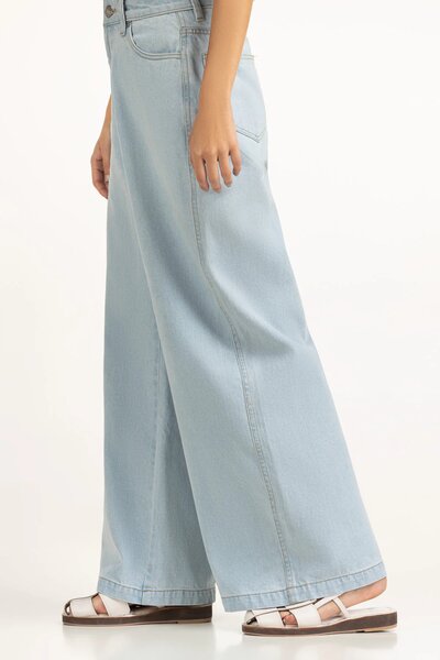 Wide Leg Fit Jeans